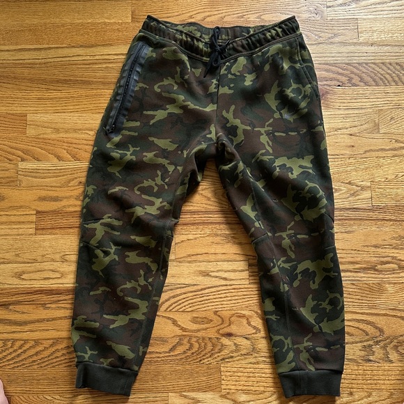 Boys Nike Tech - Picture 1 of 4